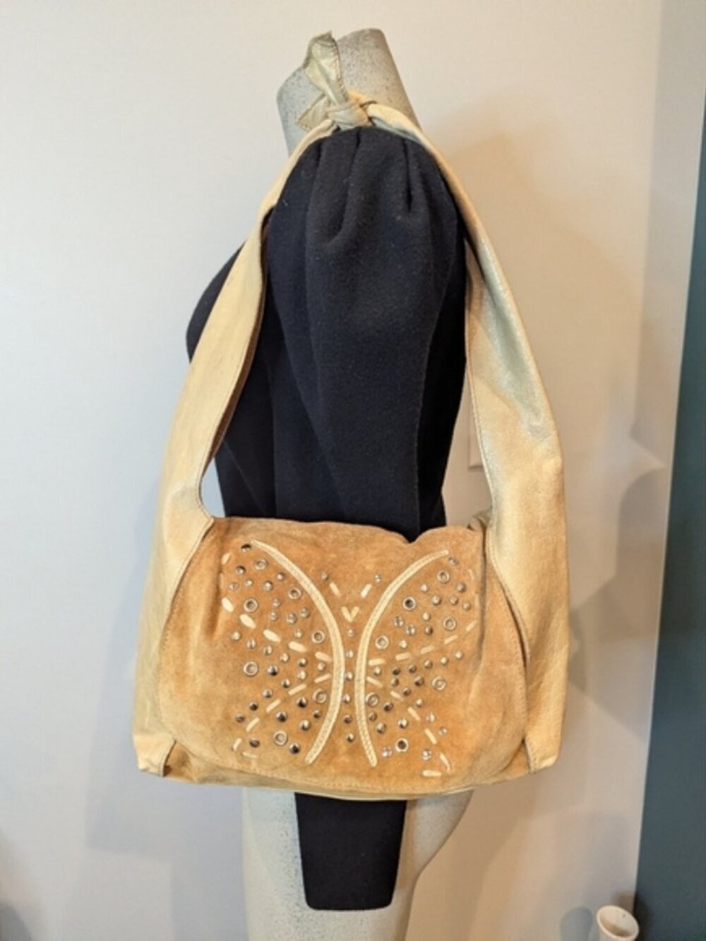Arcadia Italy Leather vintage hobo bag gold with butterfly embossing.